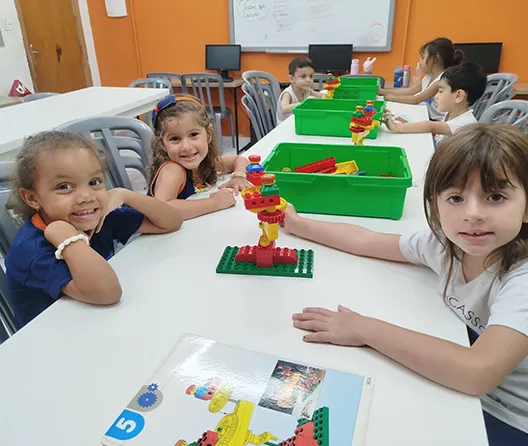 Alunas educação infantil